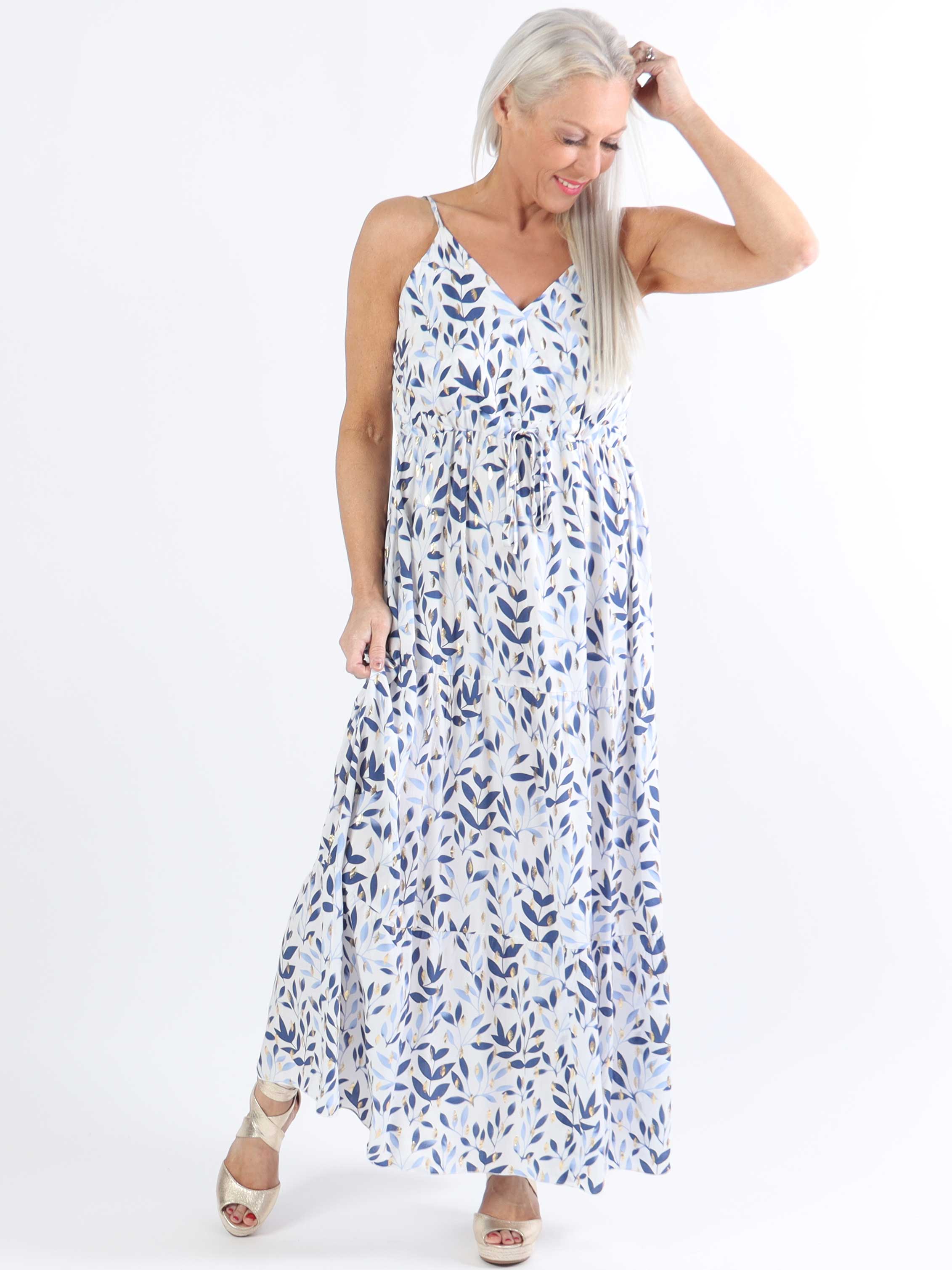 Lucie Leaf - Viskosbandsklänning i plus size med v-ringning